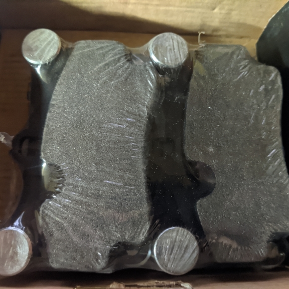 Brake Pads - REAR - Picture 2 of 4